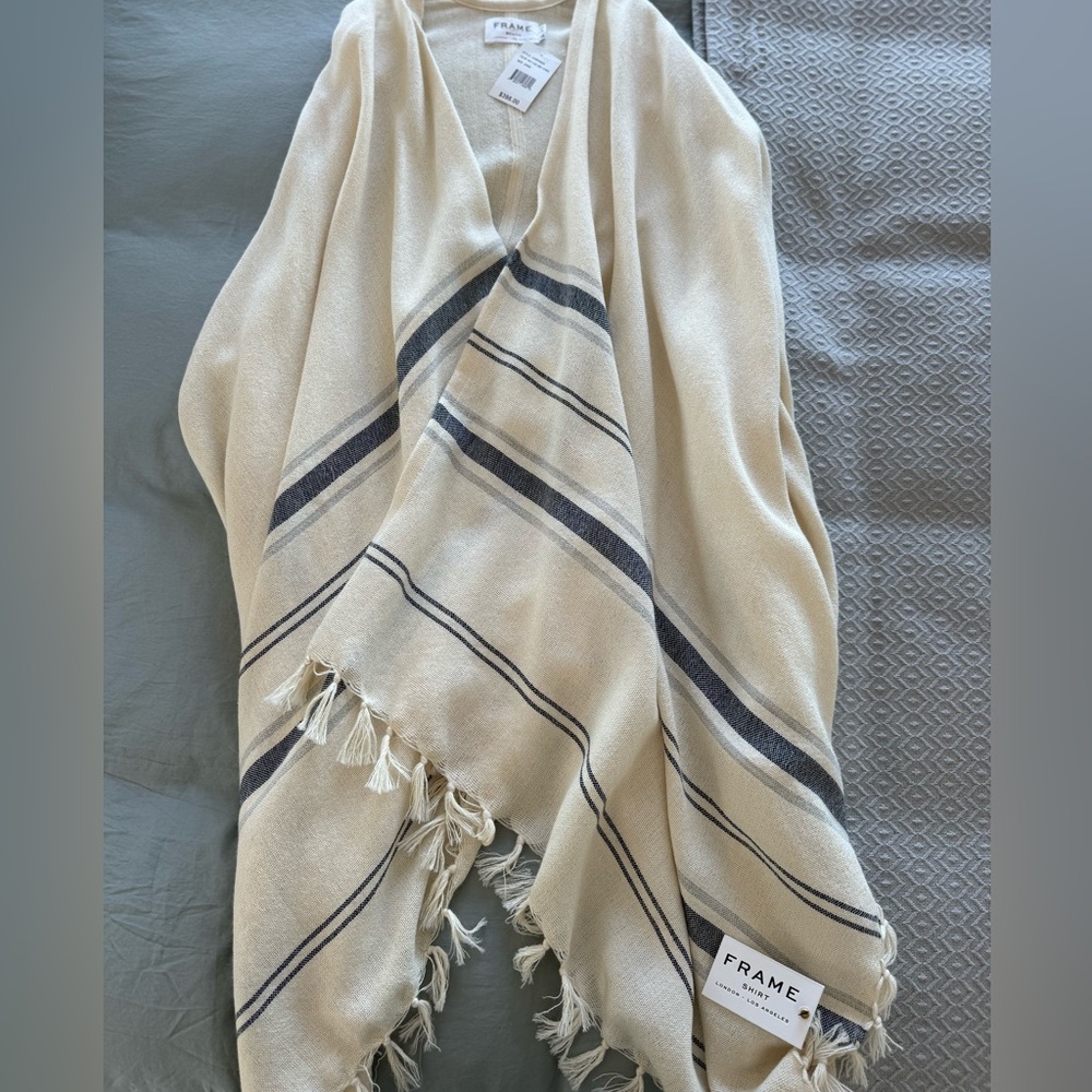 NWT Frame wrap